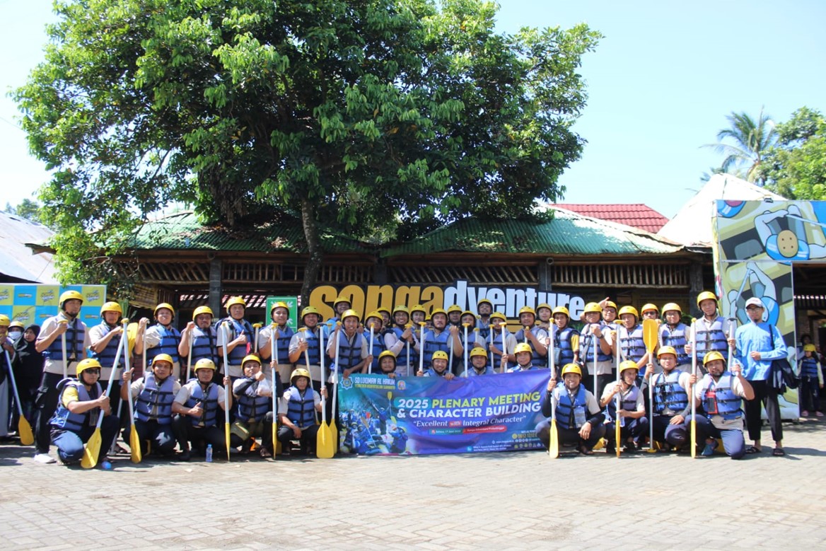 Gelar Plenary Meeting dan Character Building di Songa Adventure
