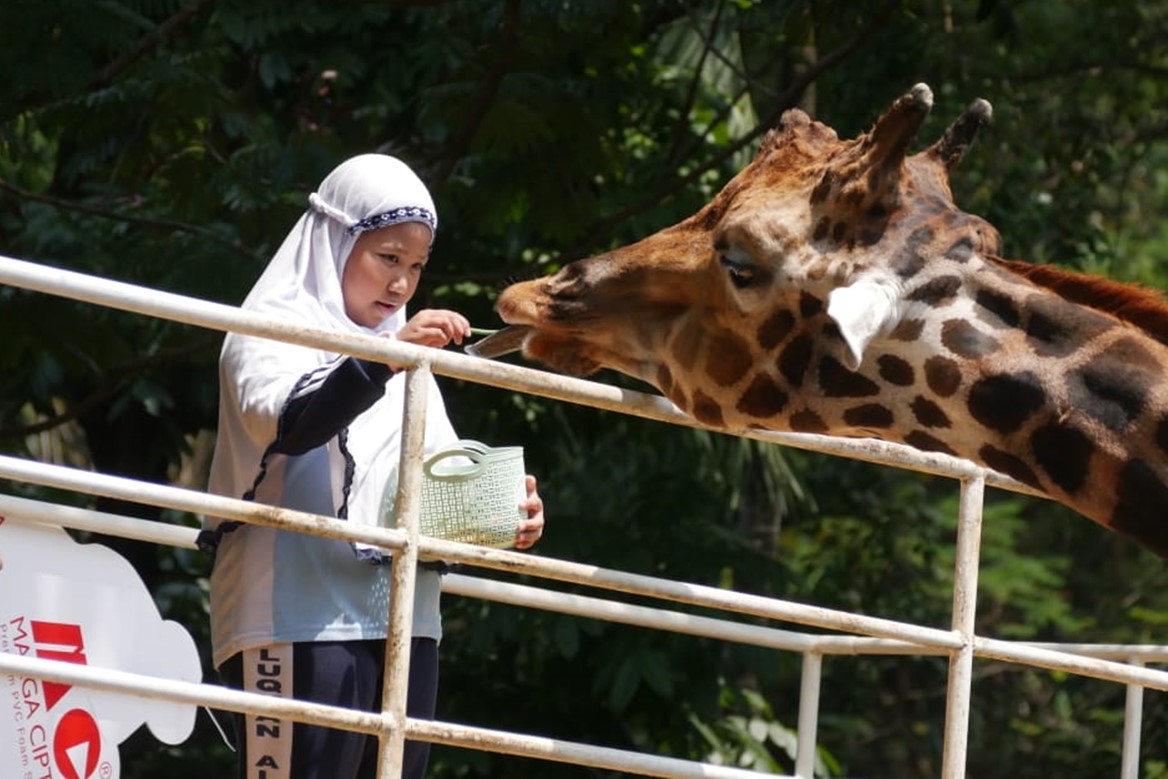Adab Sebelum Ilmu Pilar Utama dalam Pendidikan Holistik
