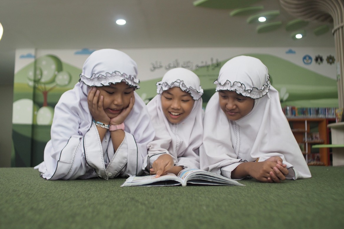 Quran We Read Good Deeds We Seed Renungan untuk Menghantarkan Generasi Qur’ani