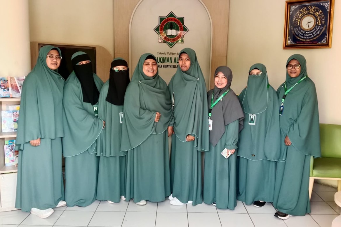 SDIT Luqman Al Hakim Balikpapan Studi Banding ke Surabaya, Pelajari Pengelolaan Pendidikan